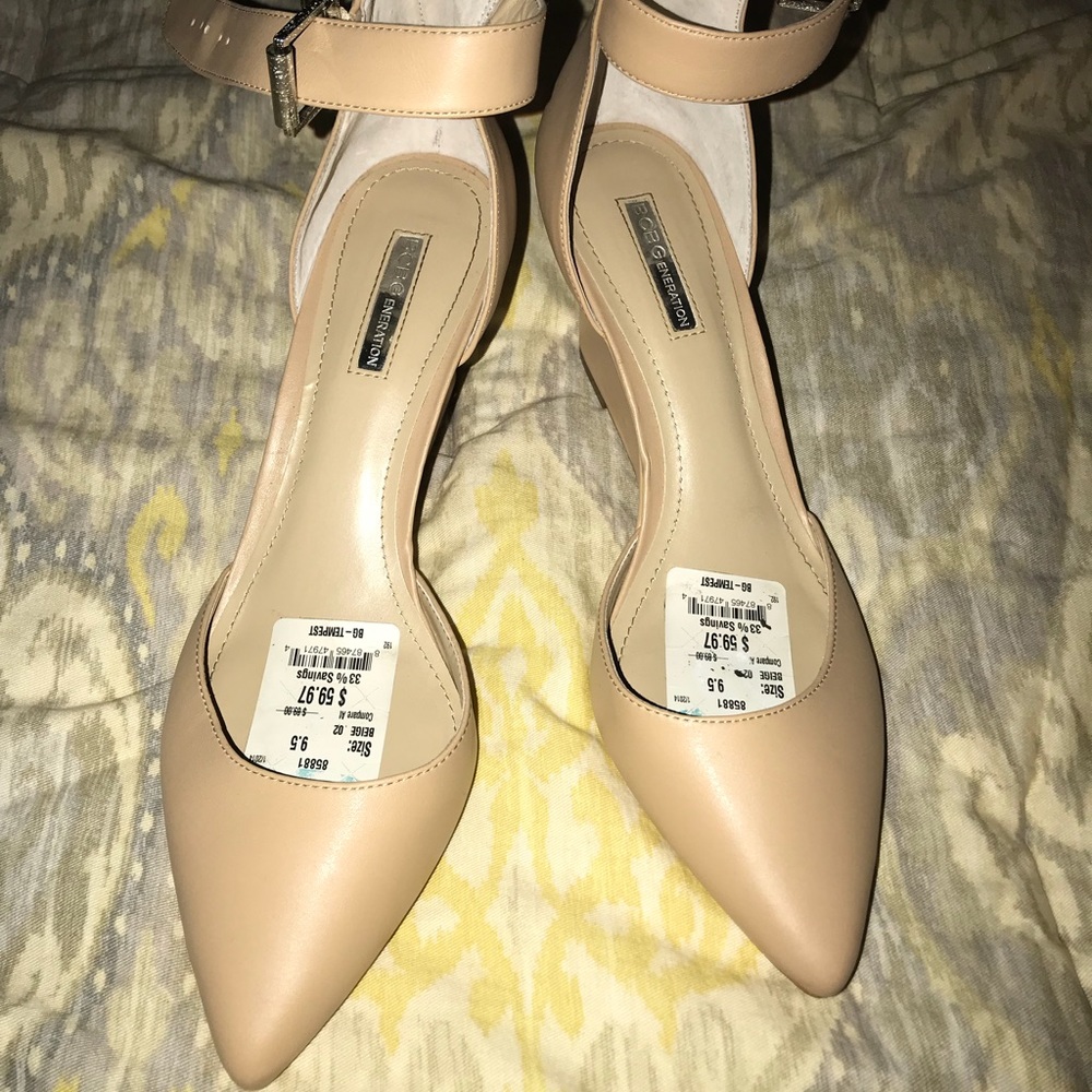 BCBG Size 9.5 wedge nude shoes